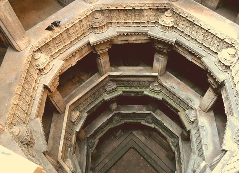 Dada Harir Stepwell