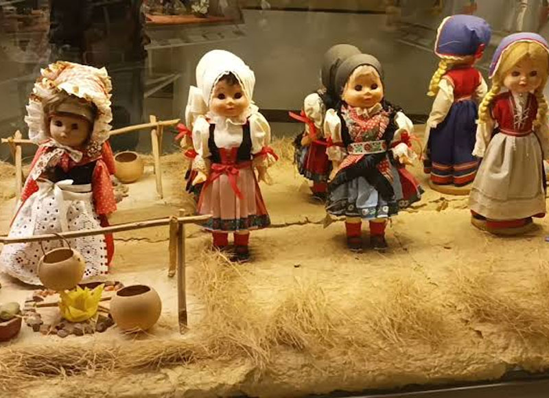 Rotary Dolls Museum